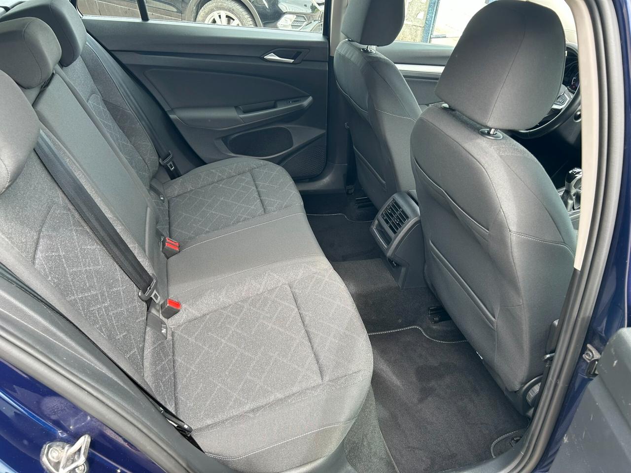 VW GOLF VARIANT 2.0 TDI 116CV Life - GANCIO TRAINO