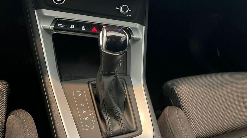 Audi Q3 1.5 35 TFSI Business Advance S Tronic