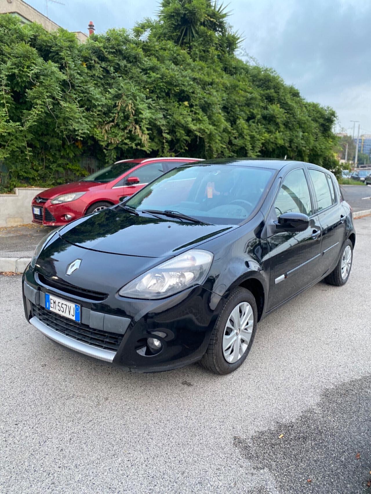 Renault Clio 1.2 benzina 5 porte 2012