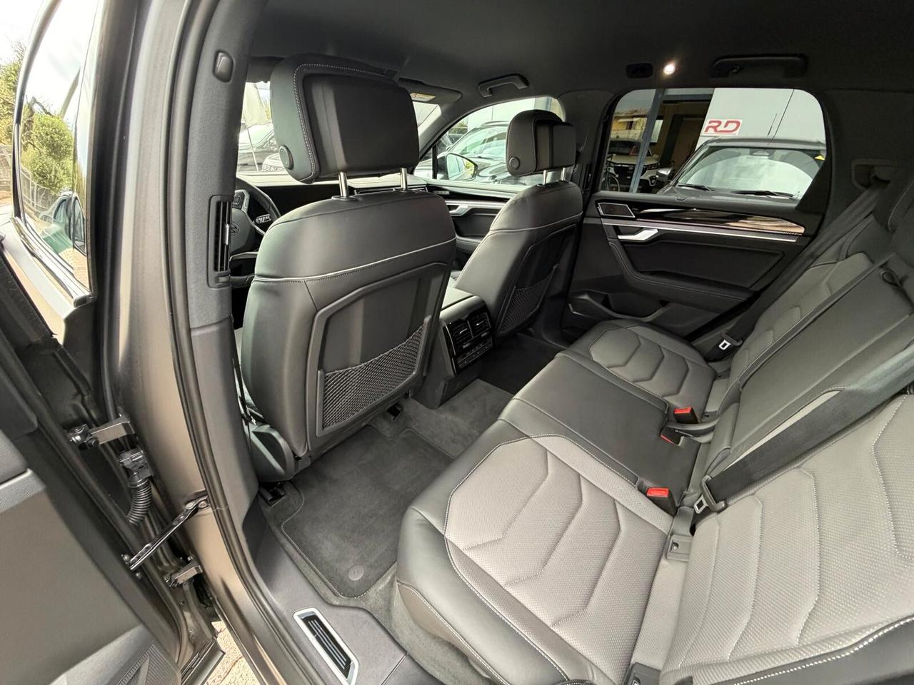 Volkswagen Touareg 3.0 V6 TDI 286 CV SCR R-Line