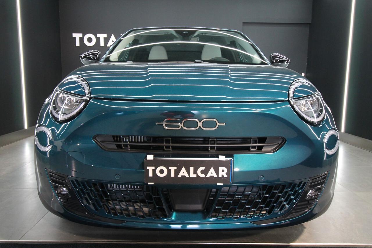 FIAT 600 1.2 HYBRID LA PRIMA 110 CV
