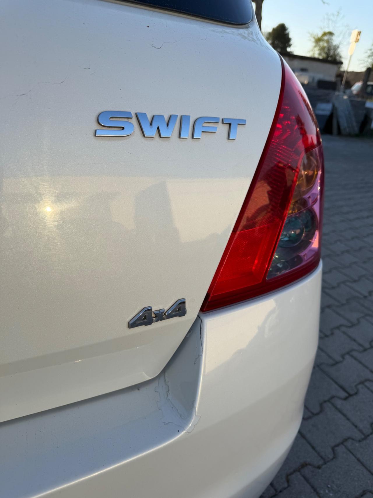 Suzuki Swift 1.3 4x4 5p. GL