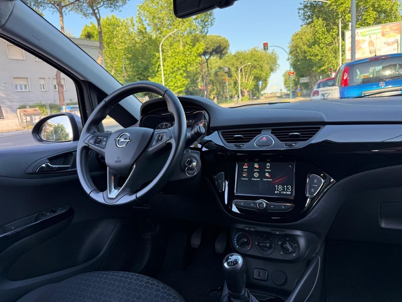 Opel Corsa 1.2 5 porte Cosmo benzina