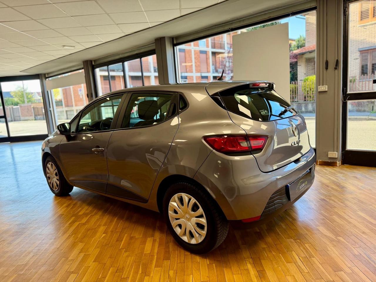 Renault Clio 1.2 75CV 5 porte