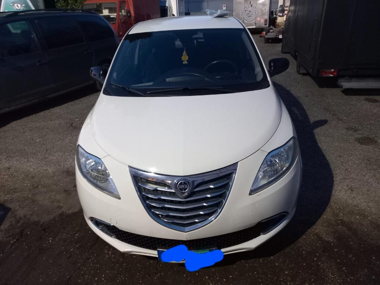 Lancia Ypsilon 1.2 69 CV 5 porte S&S Platinum