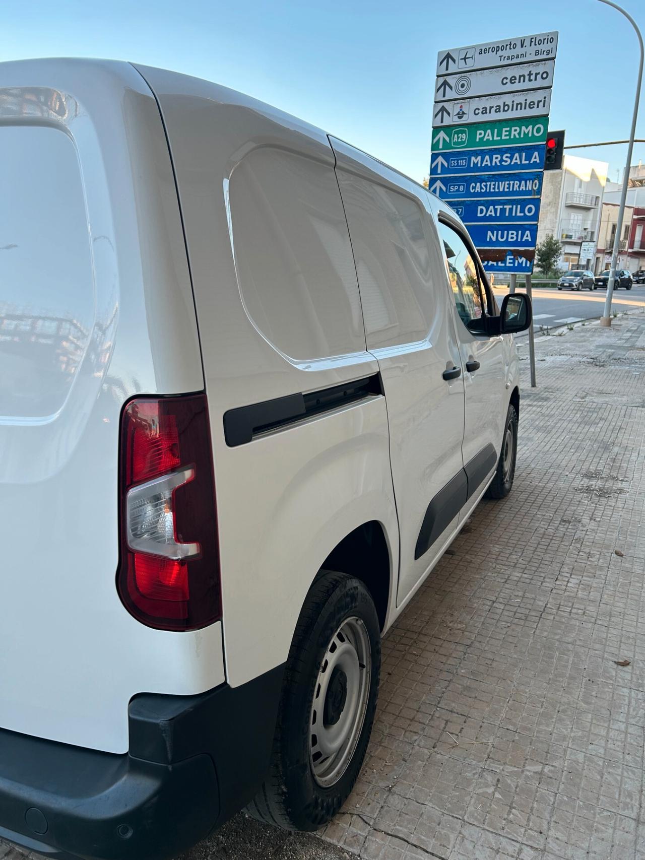 Opel Combo Cargo 1.5 Diesel 100CV S&S PC 650kg Edition