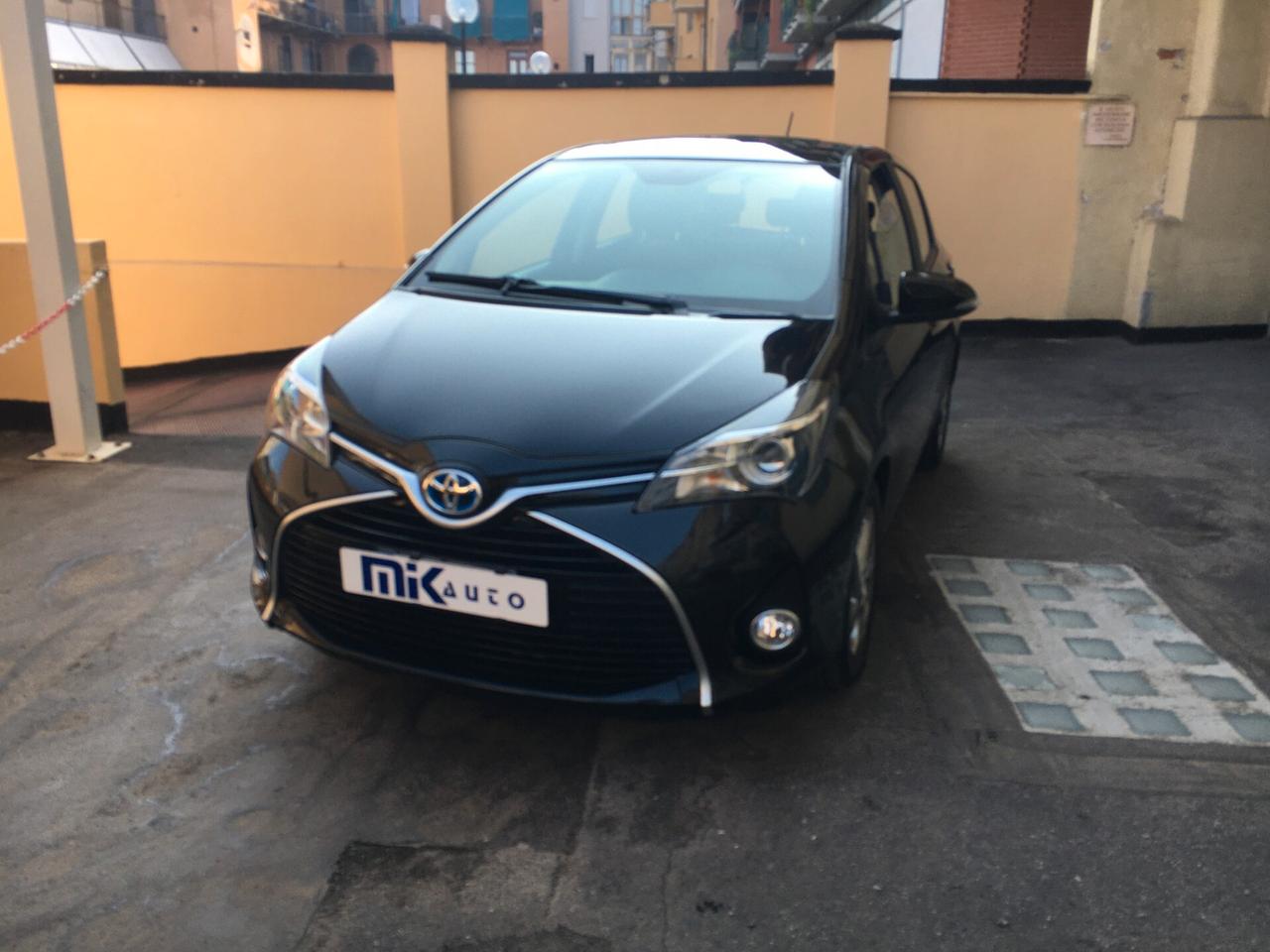 Toyota Yaris 1.5 Hybrid 5 porte Business