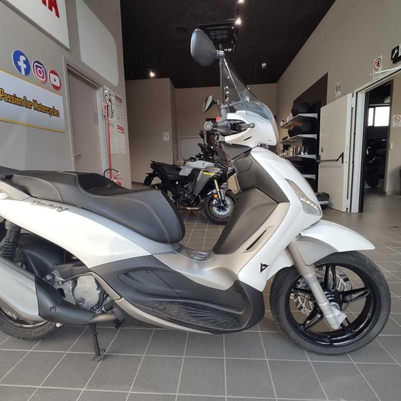 Piaggio Beverly 350 SportTouring ie ABS - 2016