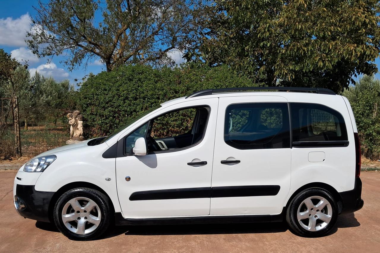 PEUGEOT PARTNER TRASPORTO DISABILI PIANALE RIBASSATO