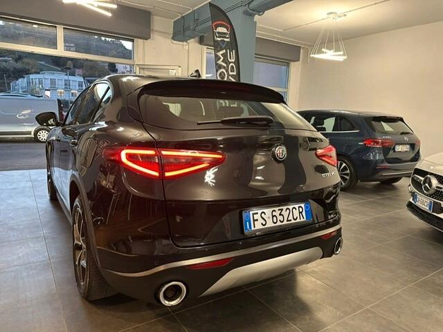 Alfa Romeo Stelvio 2.2 Turbodiesel 180 CV AT8 RWD Super