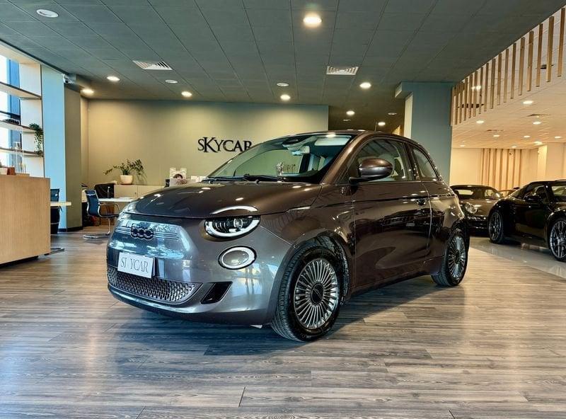 FIAT 500 500e 3+1 42 kWh Icon +