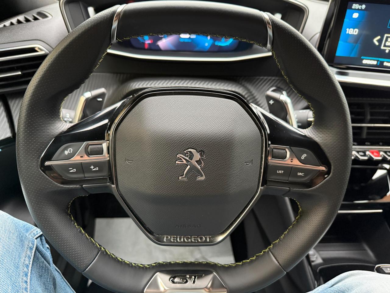 Peugeot 2008 PureTech 130 S&S Active Pack GT