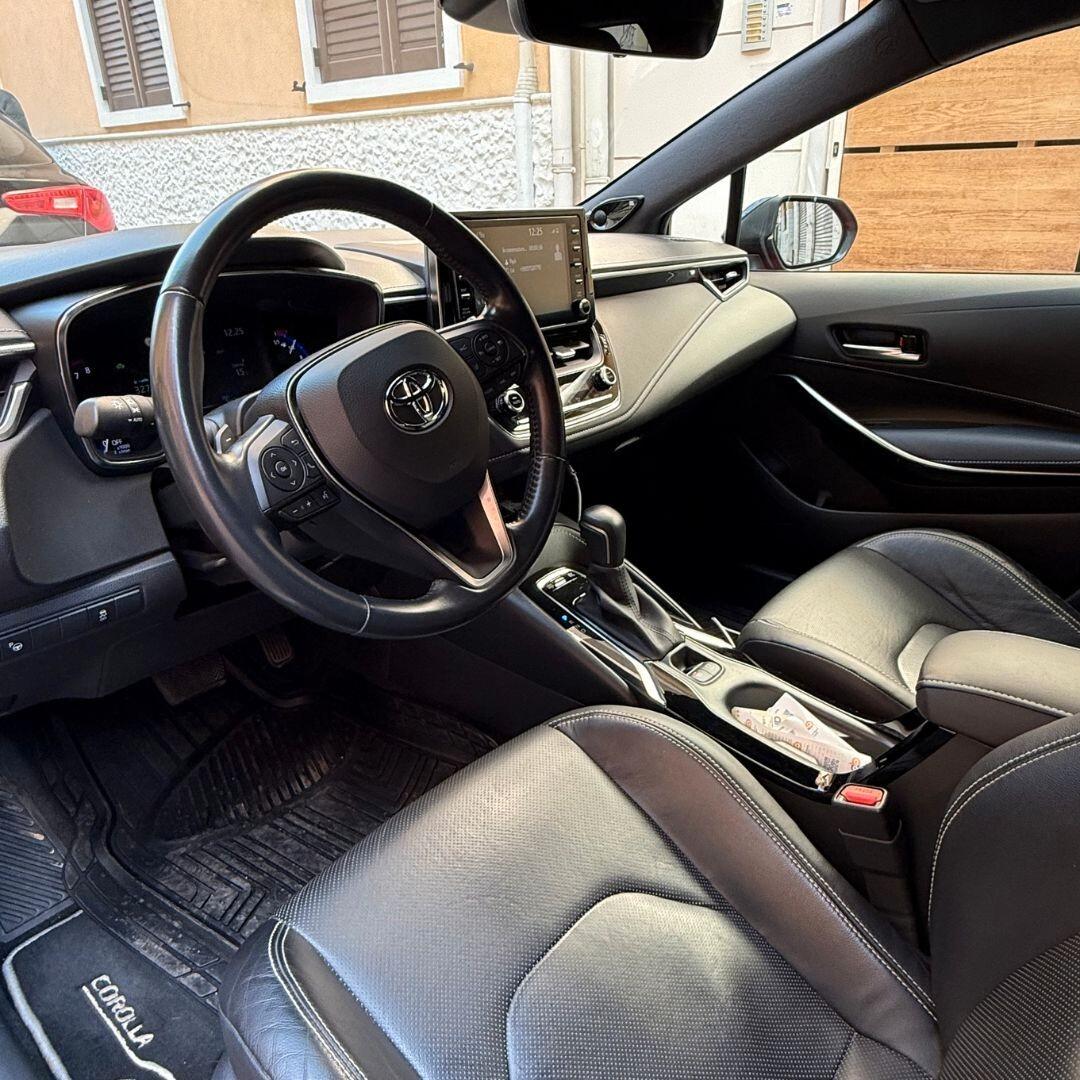 Toyota Corolla 2.0 Hybrid Lounge