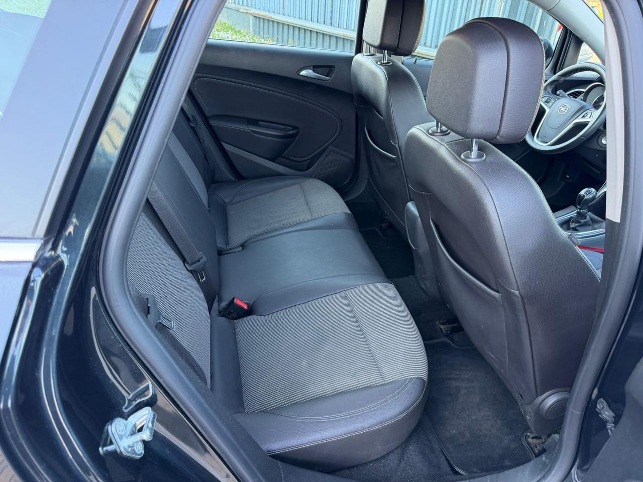 Opel Astra 1.7 CDTI 130CV Sports Tourer Cosmo