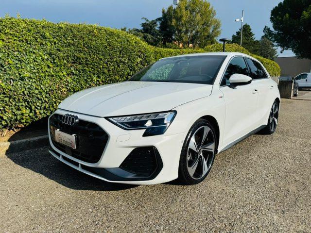 AUDI A3 SPB 35 TDI S tronic S line NAVI - LED - ACC - 19