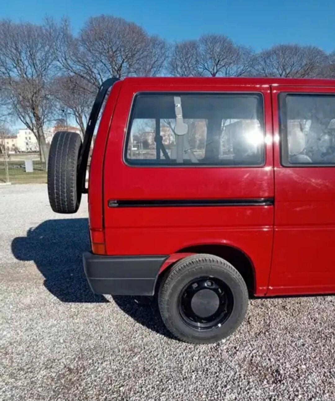 Volkswagen T4 nr. 9 posti, anno 92