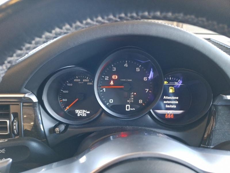PORSCHE MACAN 2.0 AUTO SUV
