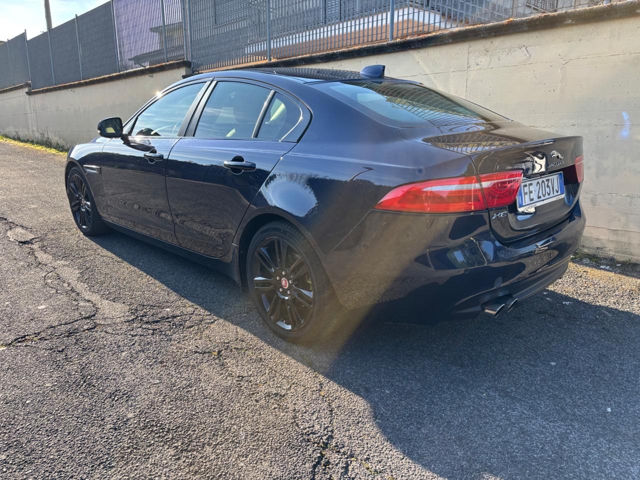 Jaguar XE 2.0 D 163 CV Prestige perfetta in tutto