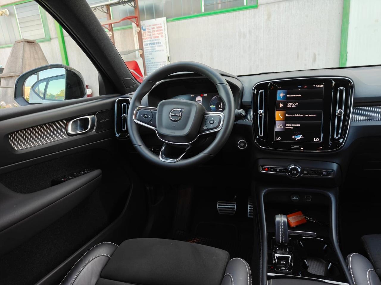 Volvo XC40 T5 Recharge Plug-in Hybrid automatico Plus Dark