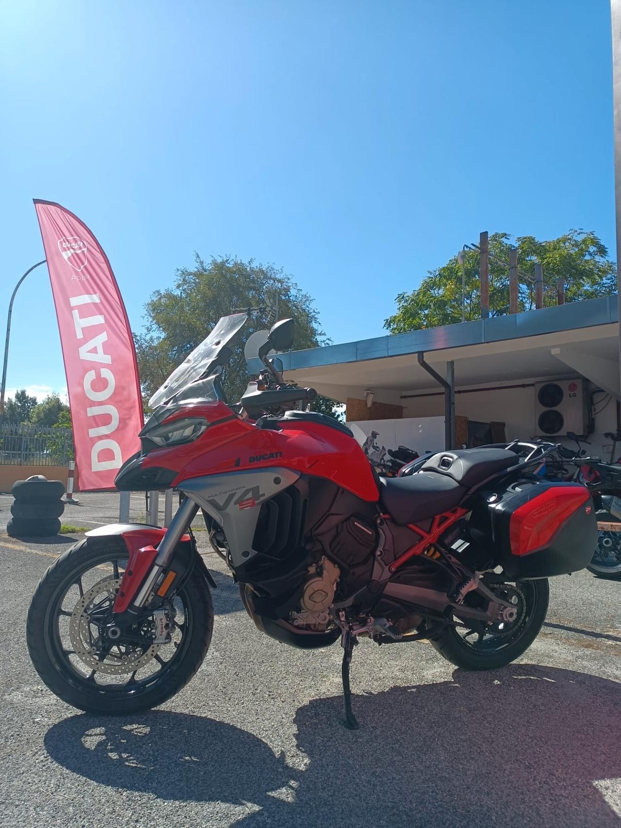 Ducati Multistrada V4 S TRAVEL RADAR