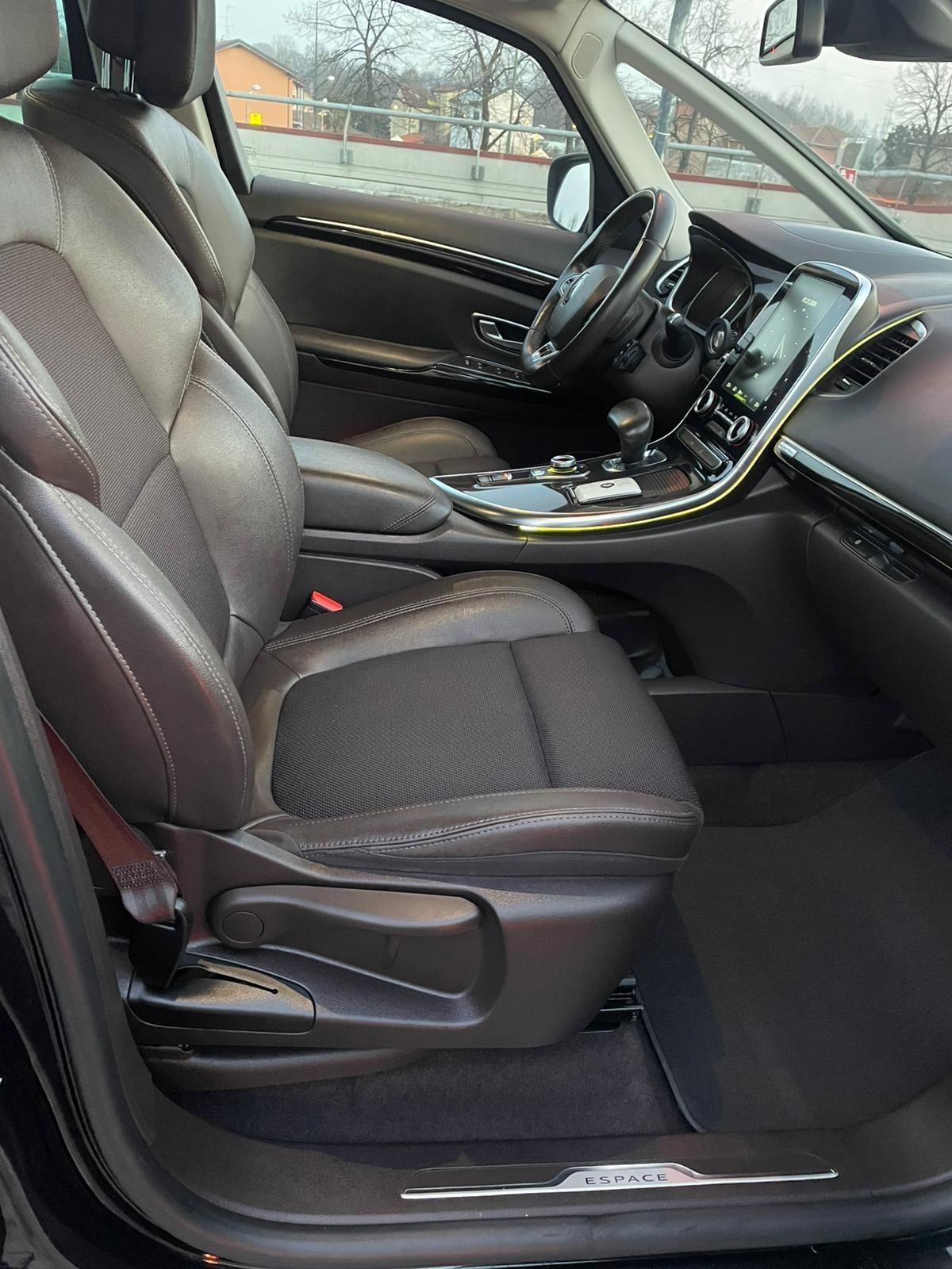 Renault Espace dCi 160CV EDC Energy Initiale Paris 4Control