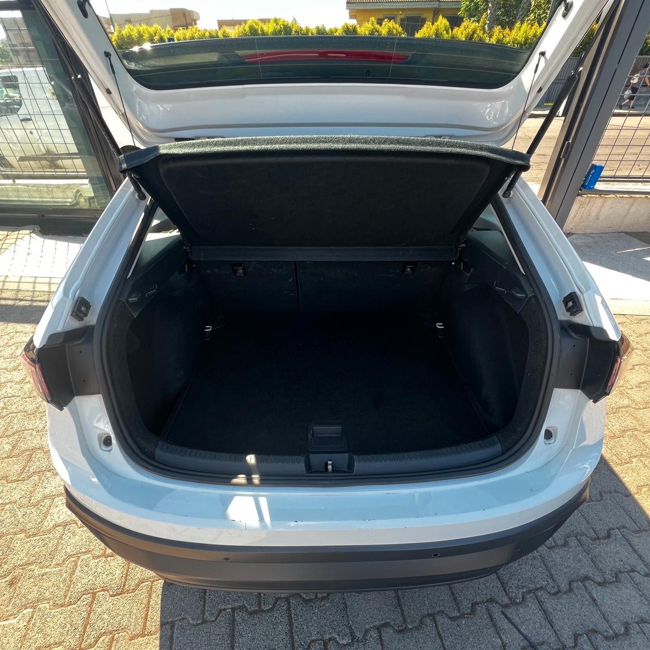 Volkswagen Taigo 1.0 TSI 110 CV DSG R-Line
