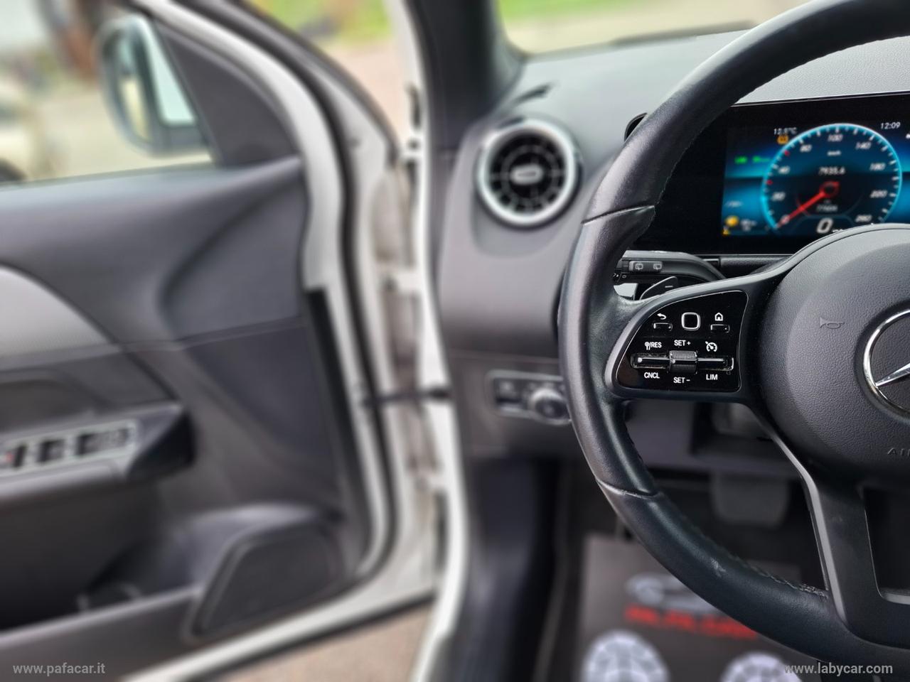 MERCEDES-BENZ GLA 200 d Automatic 4Matic Sport