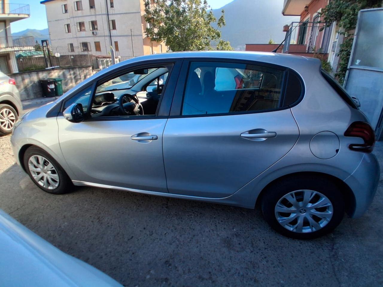 Peugeot 108 208 1.6 BlueHDi 75 CV Allure 5 porte