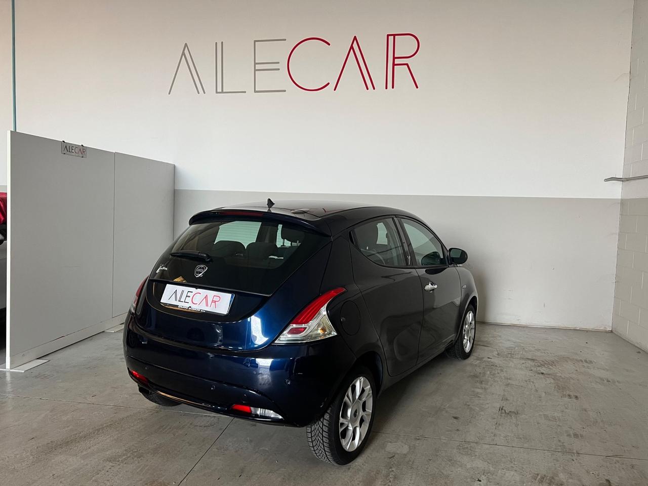 Lancia Ypsilon 0.9 TwinAir 85 CV 5 porte S&S DFN Gold