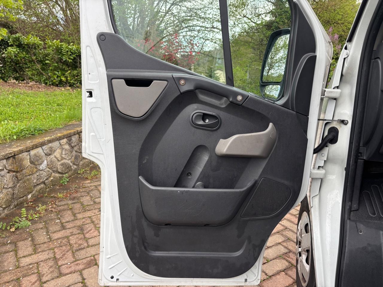 Renault Master T35 2.3 dCi/125