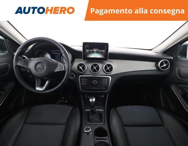 MERCEDES-BENZ GLA 180 d Business