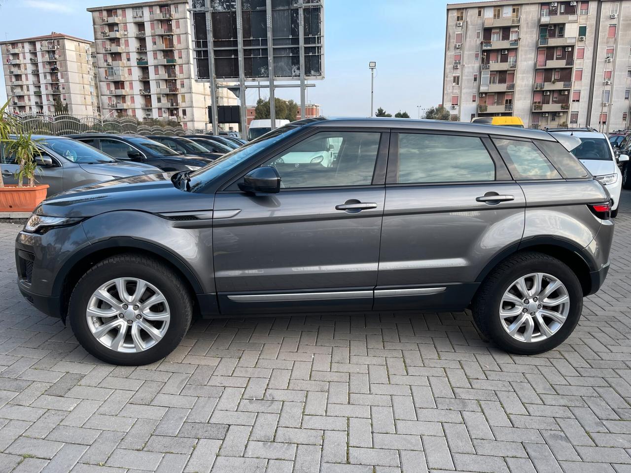 Range Rover Evoque 2.0 TD4 180 CV 5p. HSE