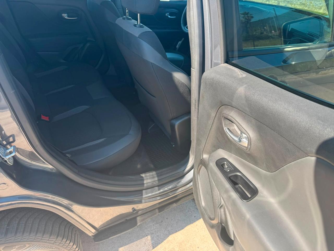 Disponibile Jeep Renegade 1.3 4xe Automatico