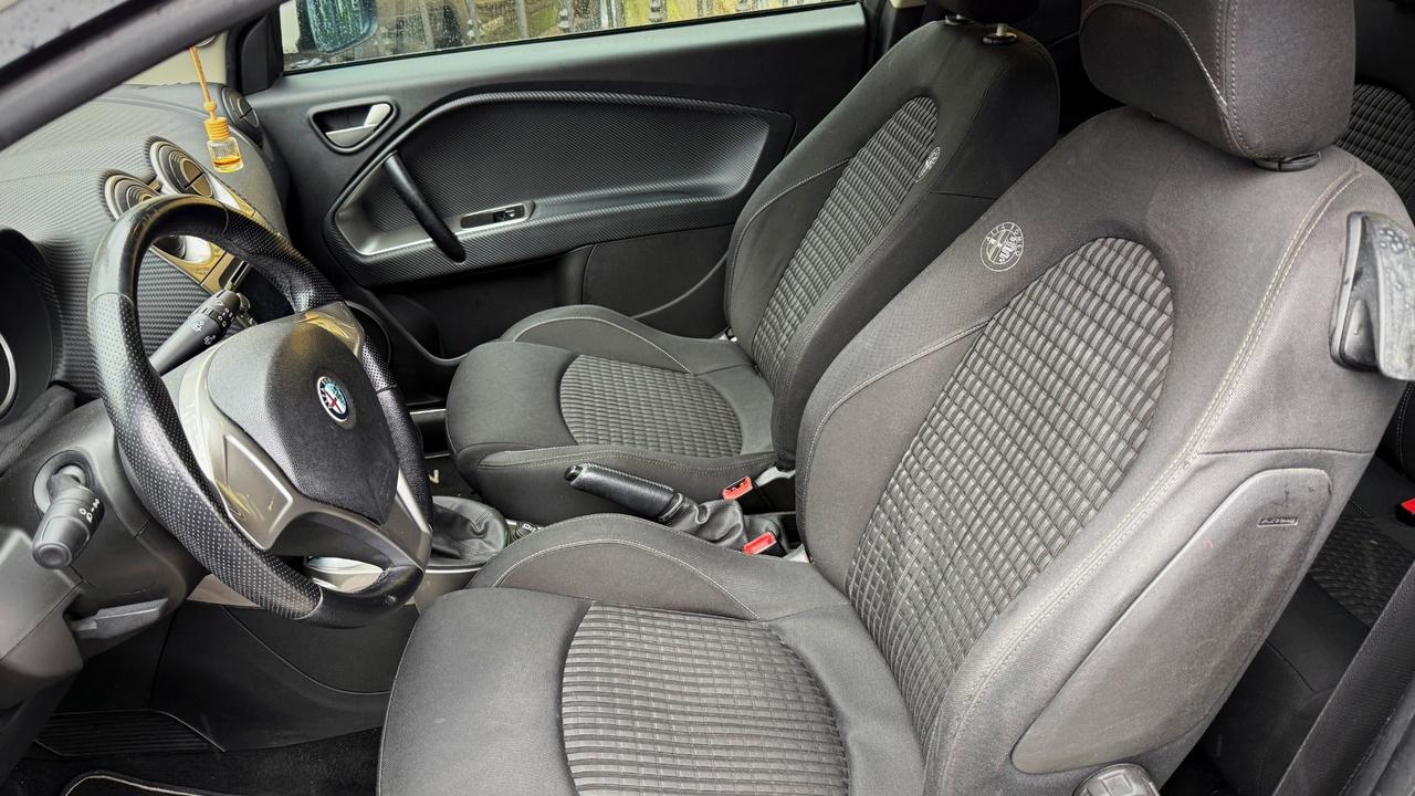 Alfa Romeo MiTo 1.4 Distinctive - 2009