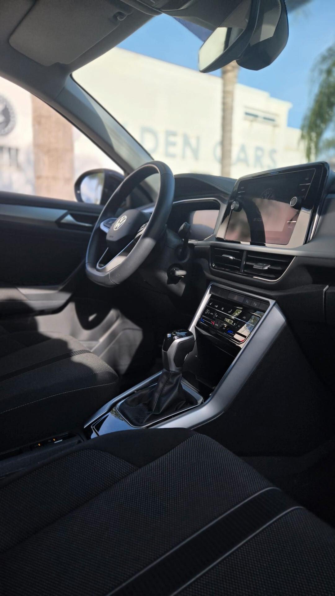 Volkswagen T-Roc 2.0 tdi Style 150CV dsg Uff Italy Led USB App Lega