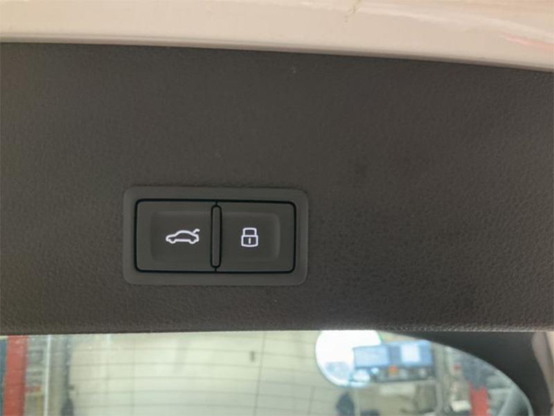 Audi Q2 1.0 TFSI 110CV Advanced LED Matrix, Carplay, Sedili risc, Retrocamera