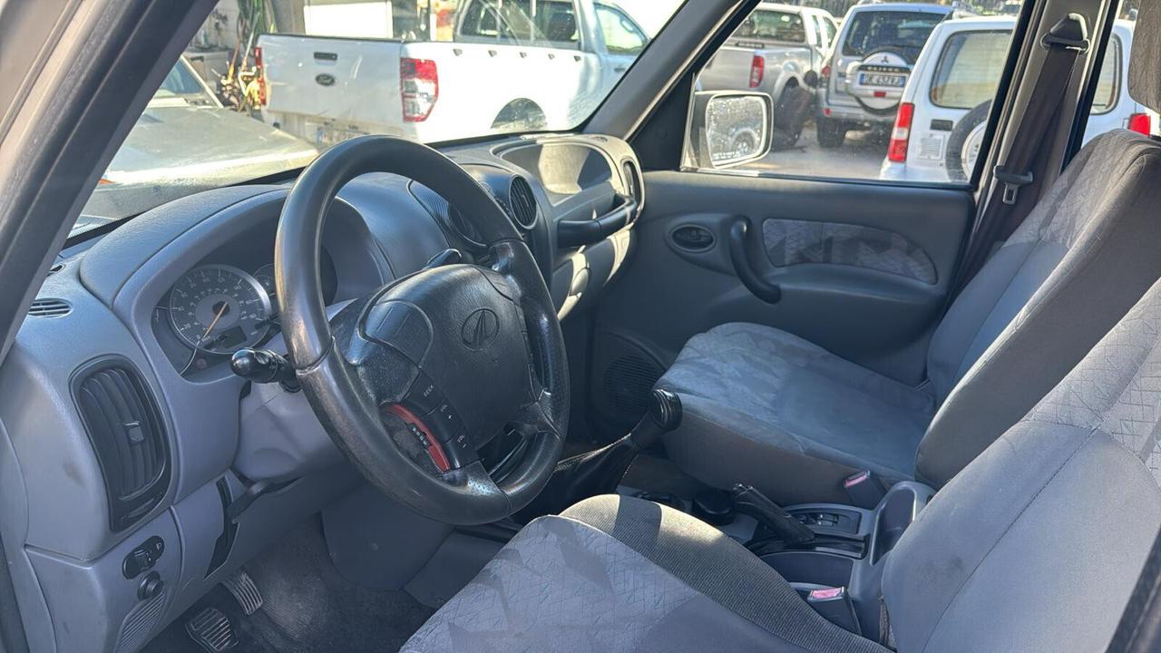 Mahindra Goa 2.2 CRDe 16V 4WD SLX