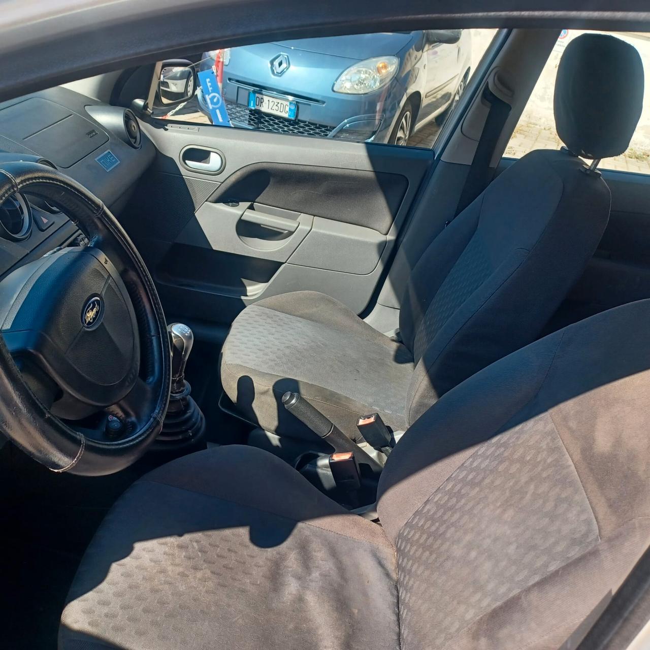 FIESTA 1.4 GPL NEOPATENTATI BEN CONSERVATA
