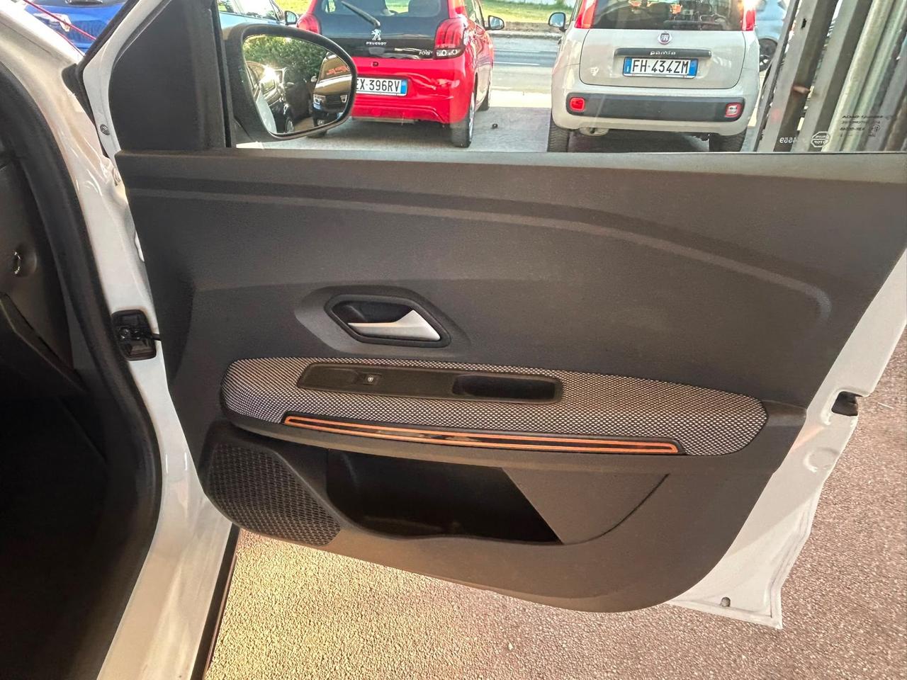 Dacia Sandero Stepway 1.0 TCe ECO-G Extreme Up