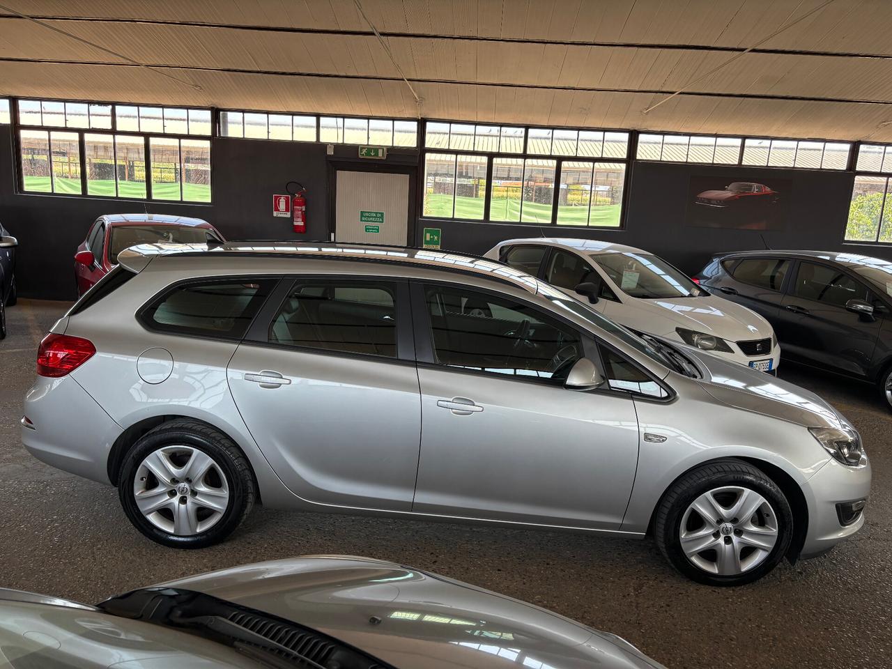 Opel Astra 1.7 CDTI 110CV Sports Tourer Cosmo NEOPATENTATO