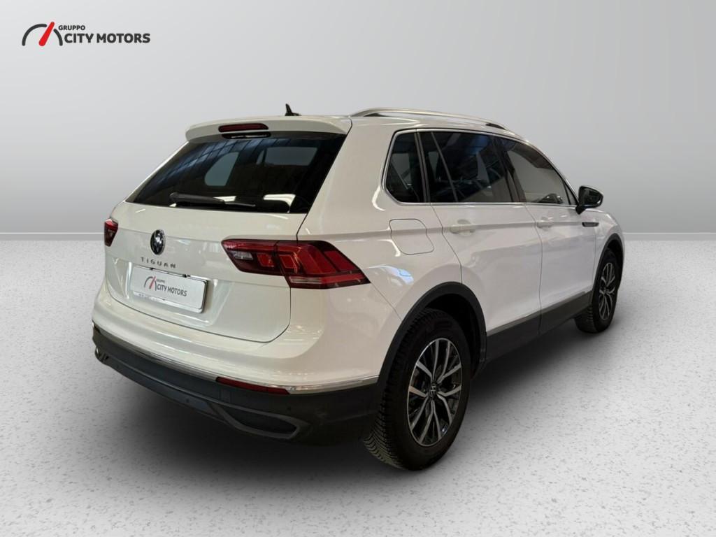 Volkswagen Tiguan 2.0 TDI SCR Life DSG