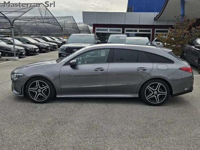 MERCEDES-BENZ CLA 180 CLA Shooting Brake Premium auto - GE748CY