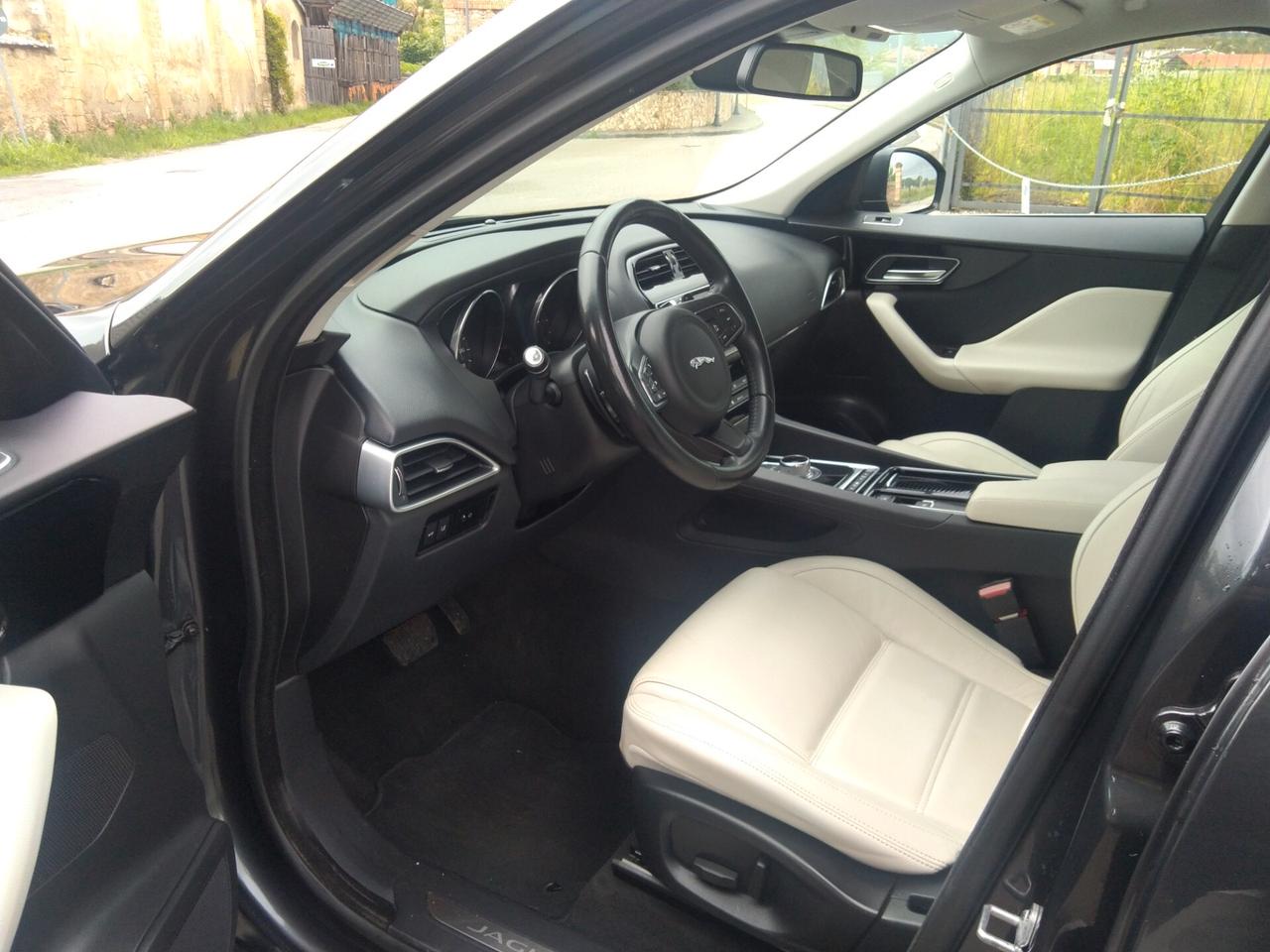Jaguar F-Pace 2.0 D 180 CV AWD aut. Portfolio