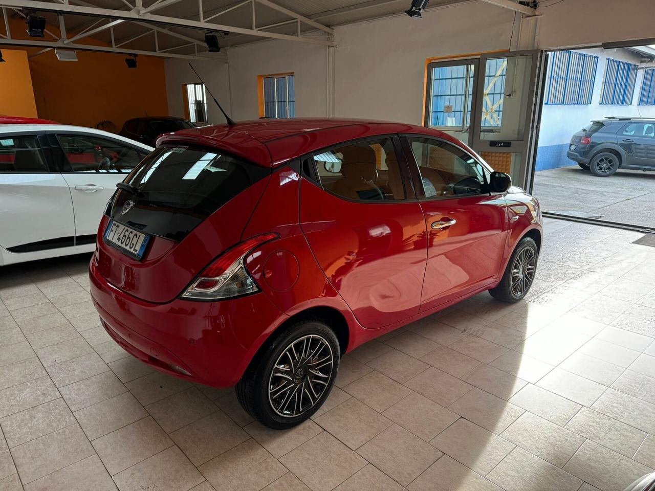 Lancia Ypsilon 1.2 69 CV 5 porte S&S Platinum