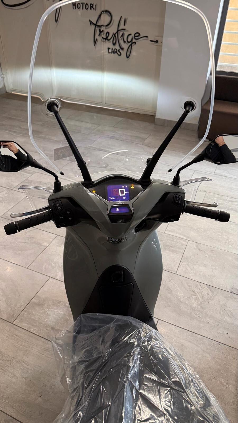 VARIE COLORAZIONI E MODELLI SH 125/150/350 ABS NUOVI