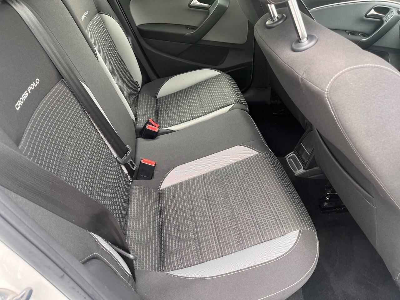 Volkswagen Polo 1.4 TDI 90 CV 5p CROSS
