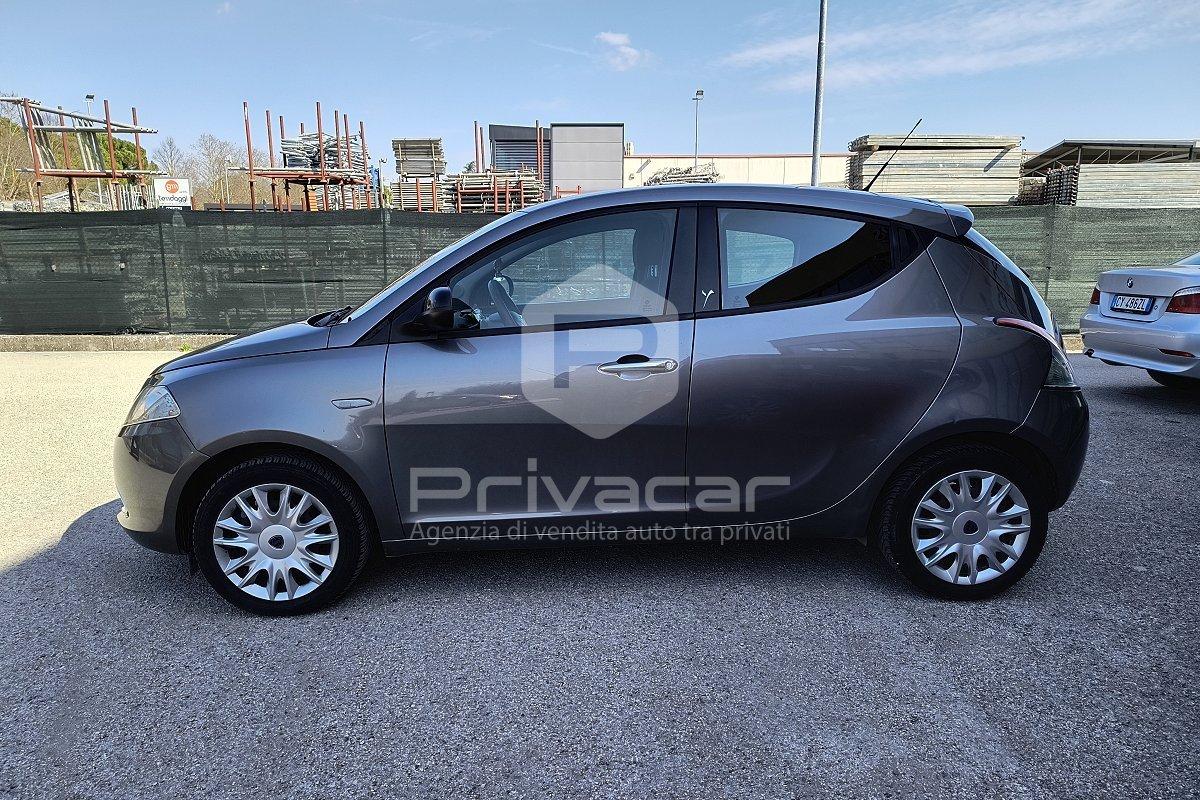 LANCIA Ypsilon 1.2 69 CV 5 porte Gold