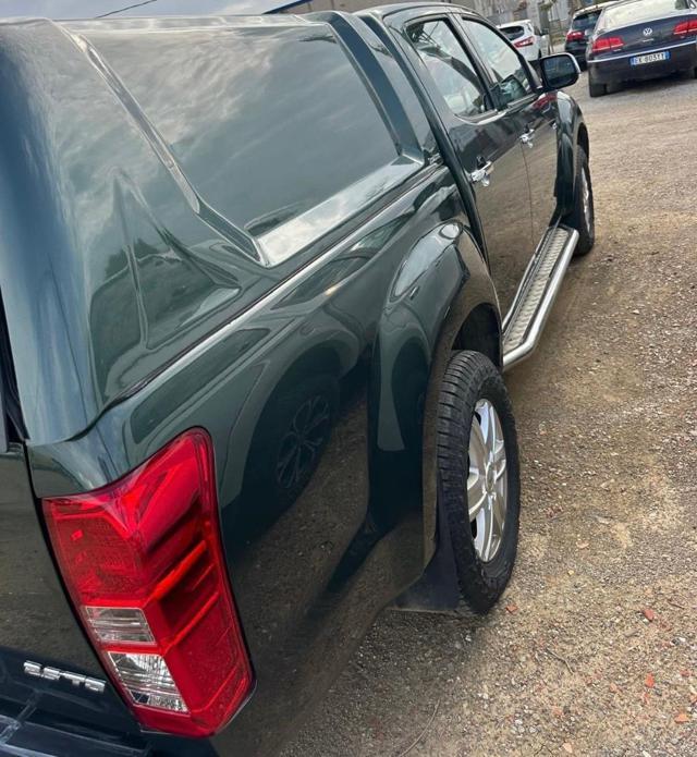 ISUZU D-Max 2.5 Pick-Up 4WD