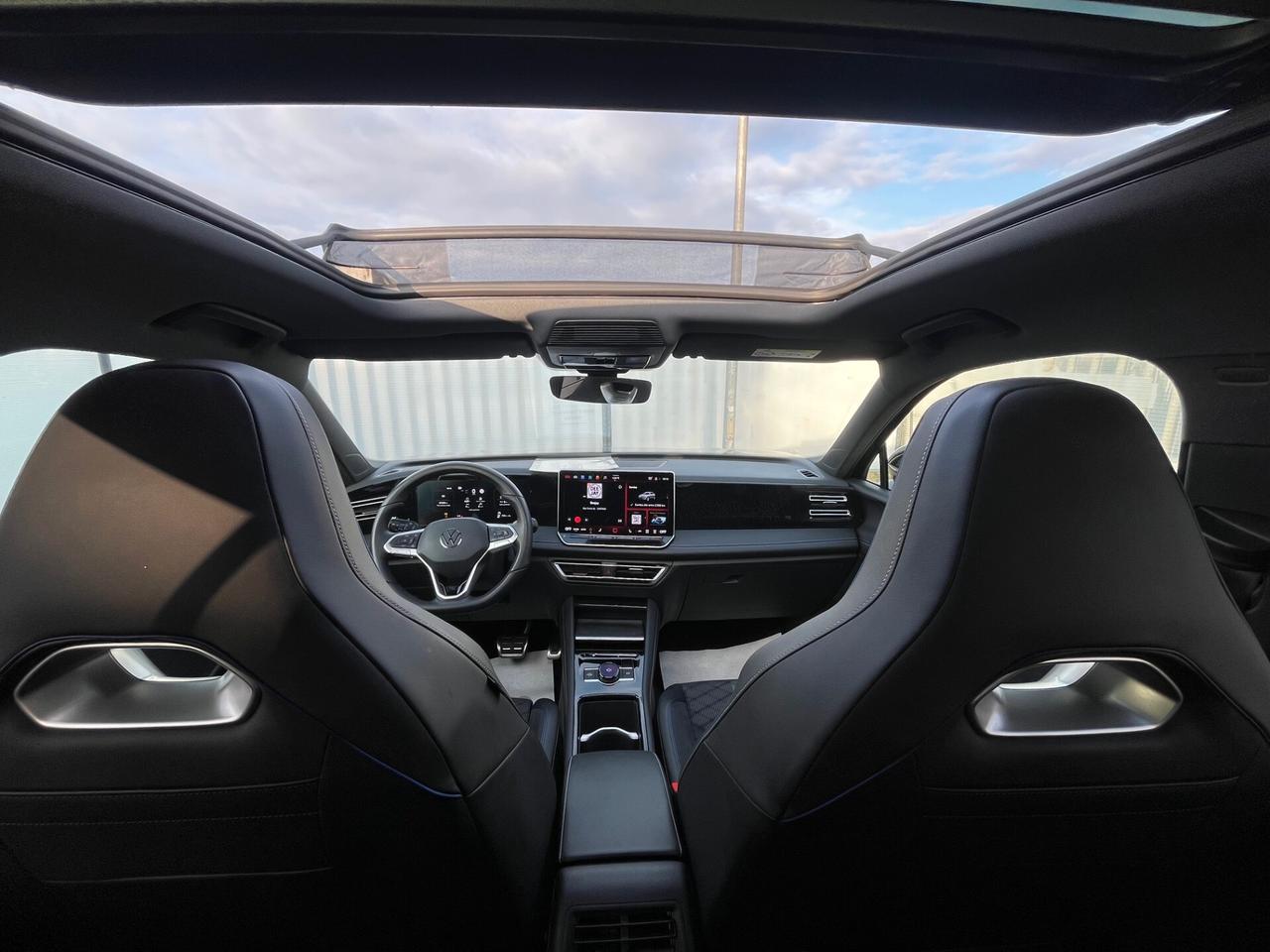 Volkswagen Tiguan 2.0 TDI 150 CV DSG R-Line Plus *TETTO APRIBILE*