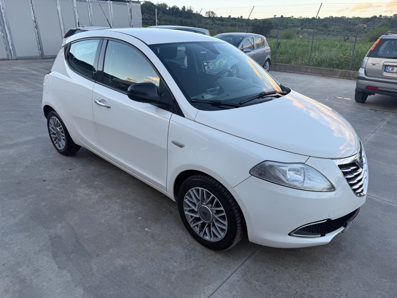 Lancia Ypsilon 1.3 MJT 16V 95 CV 5 porte S&S Gold